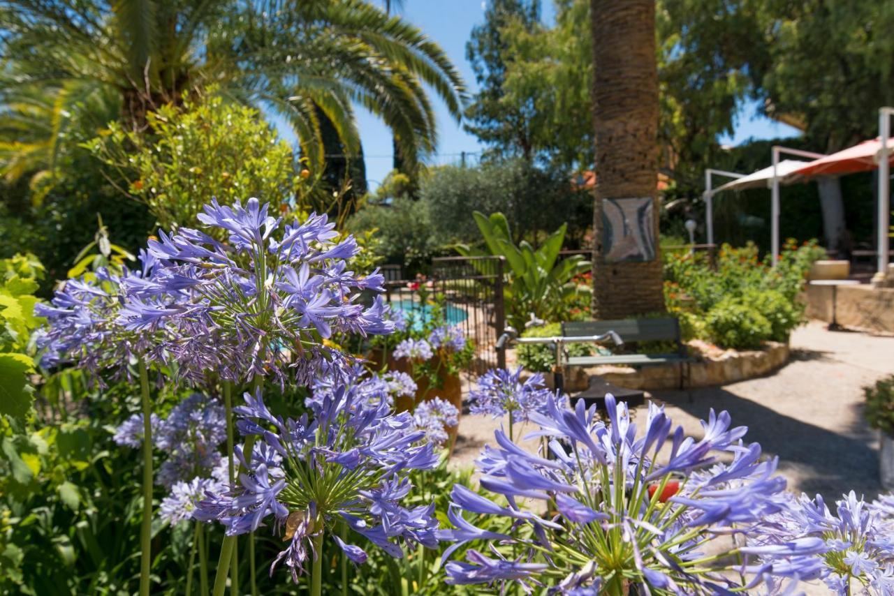 La Villa Roseraie , Hotel Familial Ouvert Toute L Annee Vence Buitenkant foto