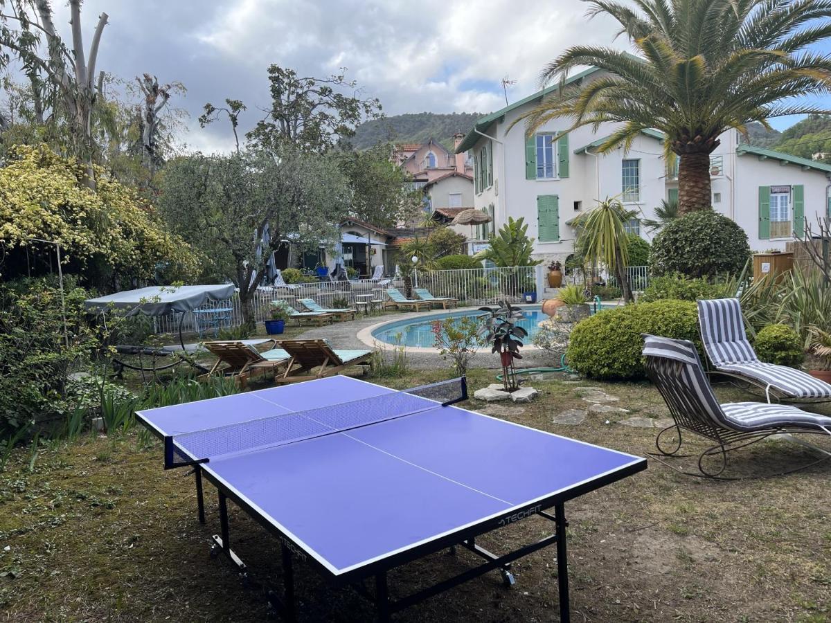 La Villa Roseraie , Hotel Familial Ouvert Toute L Annee Vence Buitenkant foto