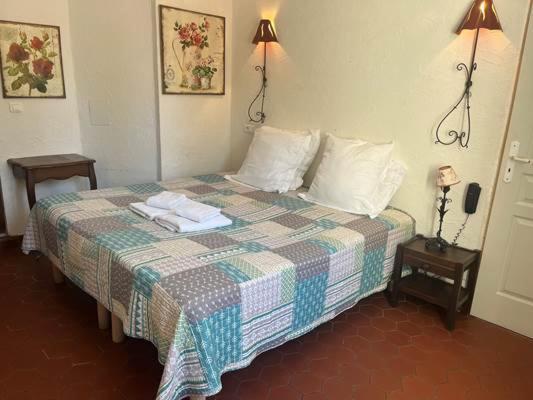 La Villa Roseraie , Hotel Familial Ouvert Toute L Annee Vence Buitenkant foto