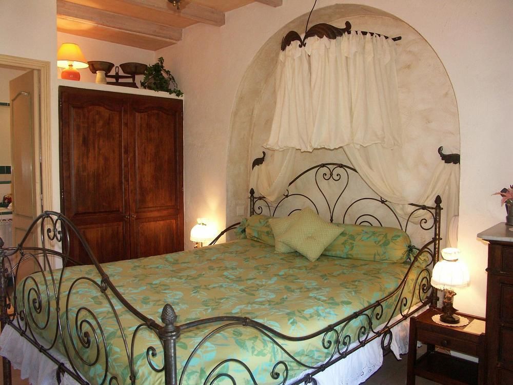 La Villa Roseraie , Hotel Familial Ouvert Toute L Annee Vence Buitenkant foto