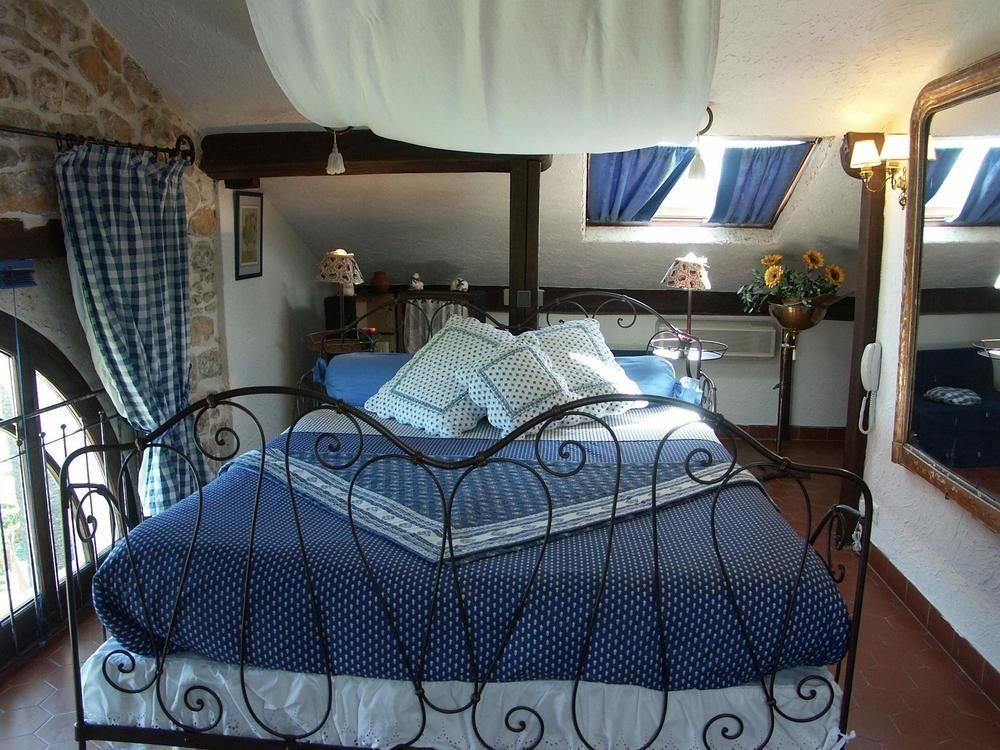 La Villa Roseraie , Hotel Familial Ouvert Toute L Annee Vence Buitenkant foto