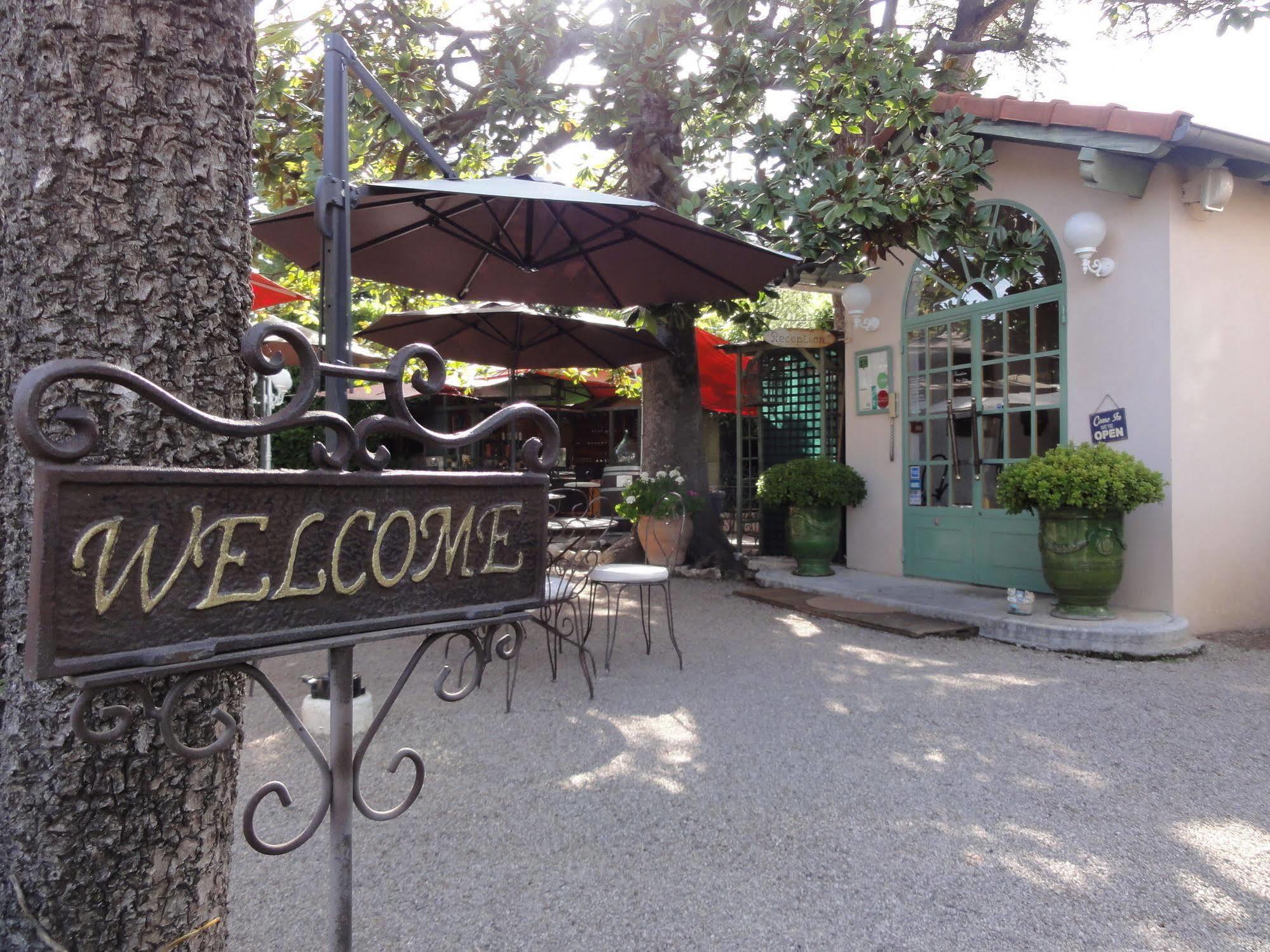 La Villa Roseraie , Hotel Familial Ouvert Toute L Annee Vence Buitenkant foto