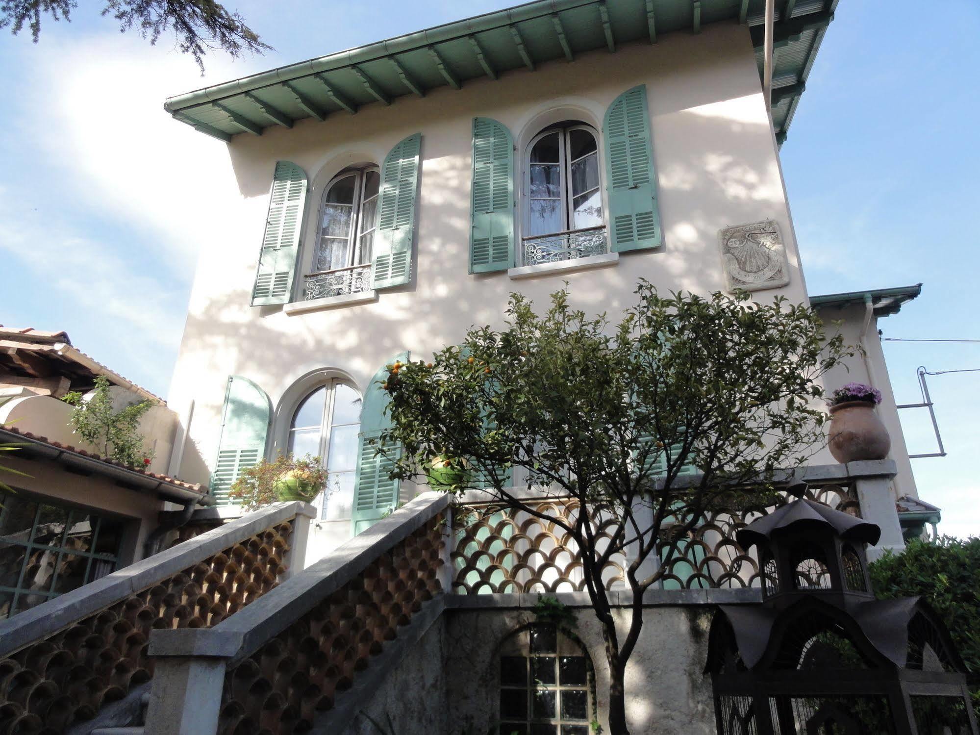 La Villa Roseraie , Hotel Familial Ouvert Toute L Annee Vence Buitenkant foto