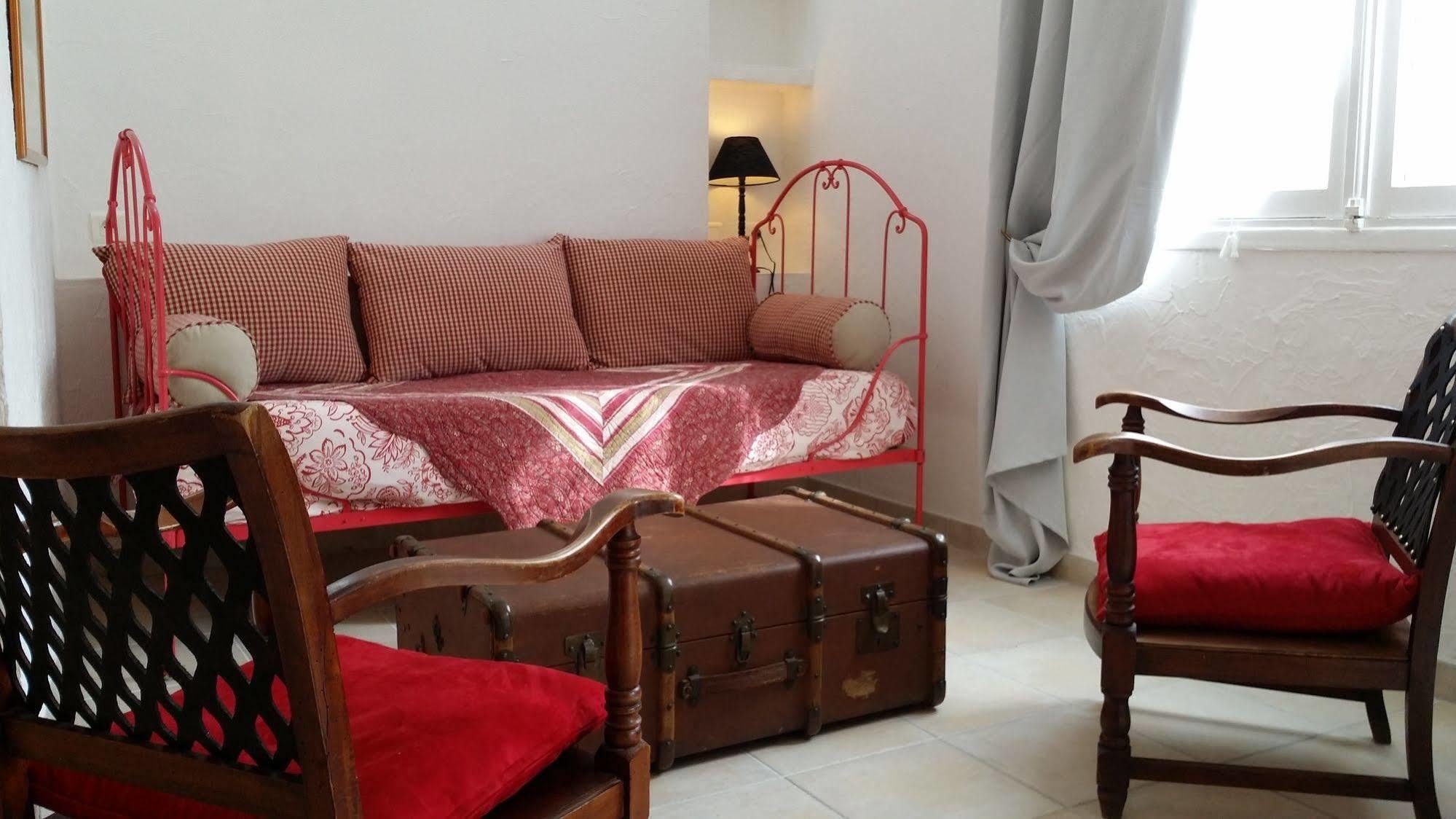 La Villa Roseraie , Hotel Familial Ouvert Toute L Annee Vence Buitenkant foto
